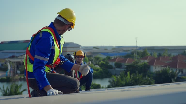 Best Roof Insulation Installation  in Covedale, OH